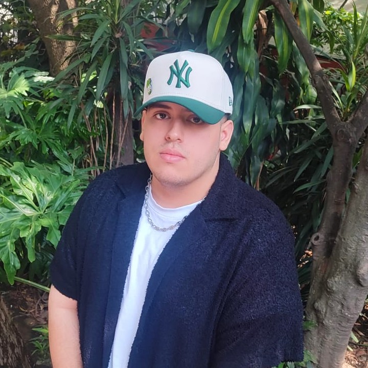 Eduardo III revela su inspiración, colaboraciones y cómo la música es su forma de expresión